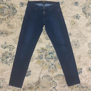 Lucky Brand dark wash skinny jeans, size 8/29